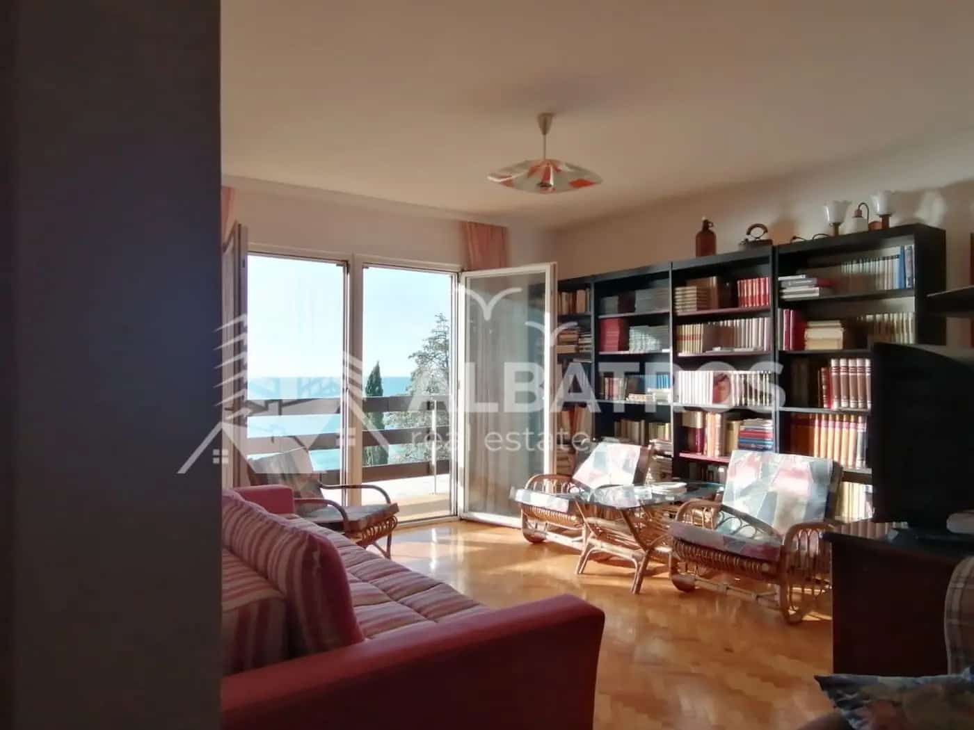 100 m² House for Long-Term Rent in Dobra Voda