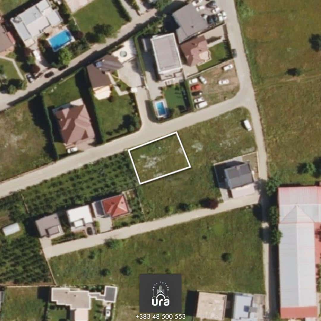 Truall në shitje me sipërfaqe 404 m² në Prishtinë