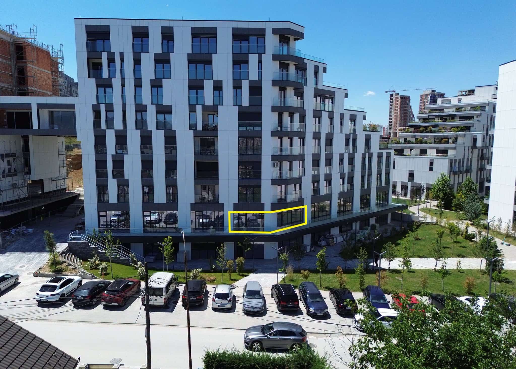 Commercial space for rent – Linda Premium, Rr. Behar Begolli