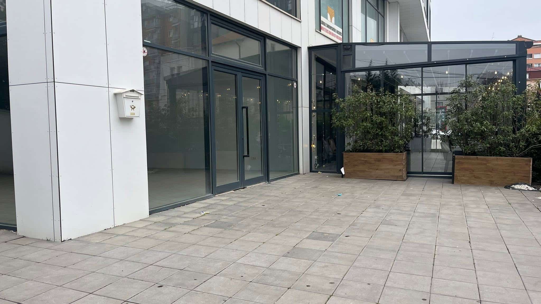 286 m² Ground Floor Commercial Premises in Muhaxheri, Prishtina