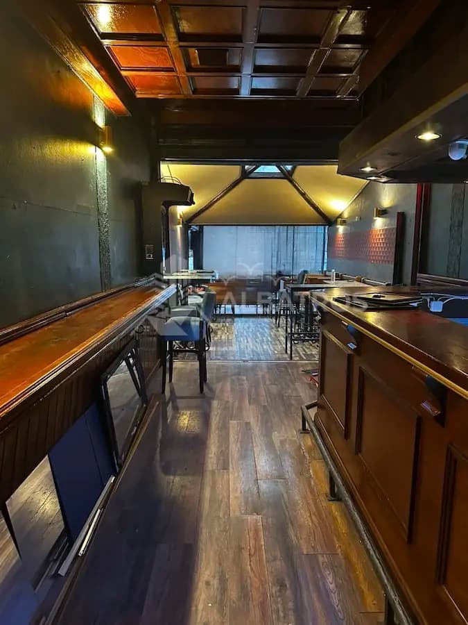 100 m² Café Space with Terrace in Central Bar 5
