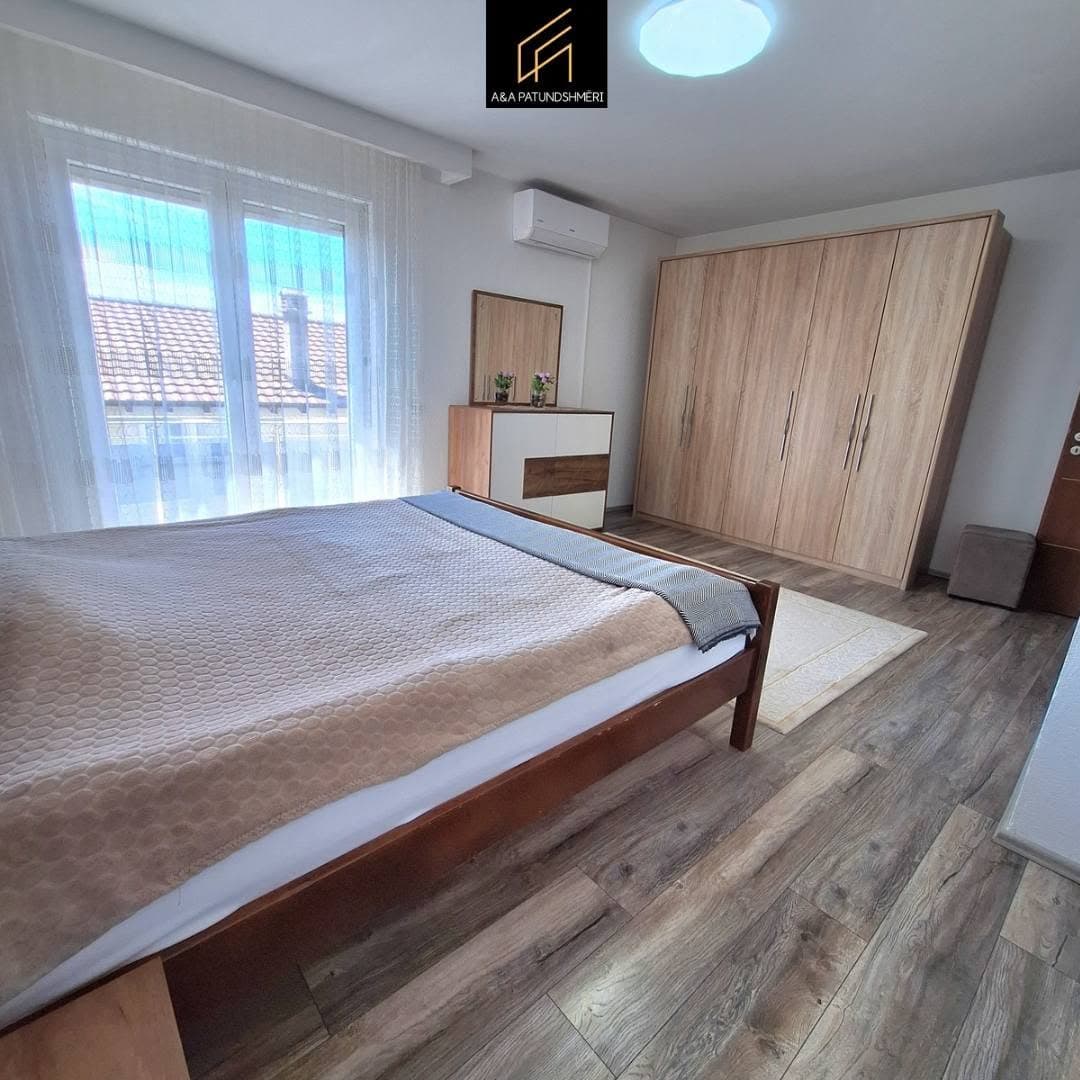 Spacious 430 m² house for sale in Prishtina-Veternik 9