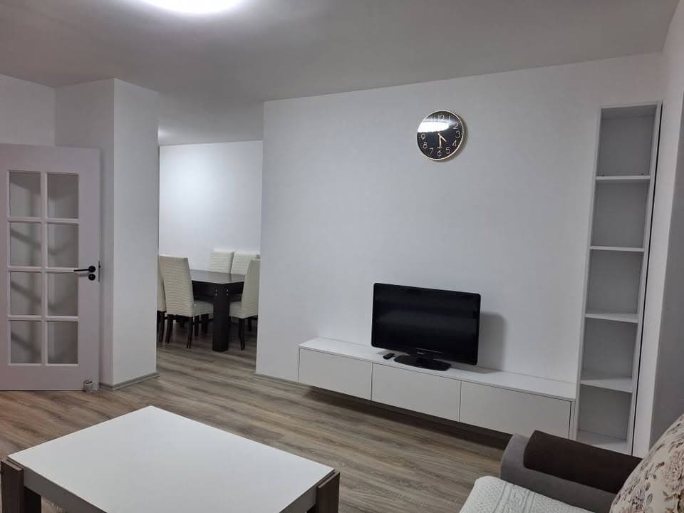 Qera  ,  Banesa 3+1  ,  Fushë Kosovë 3