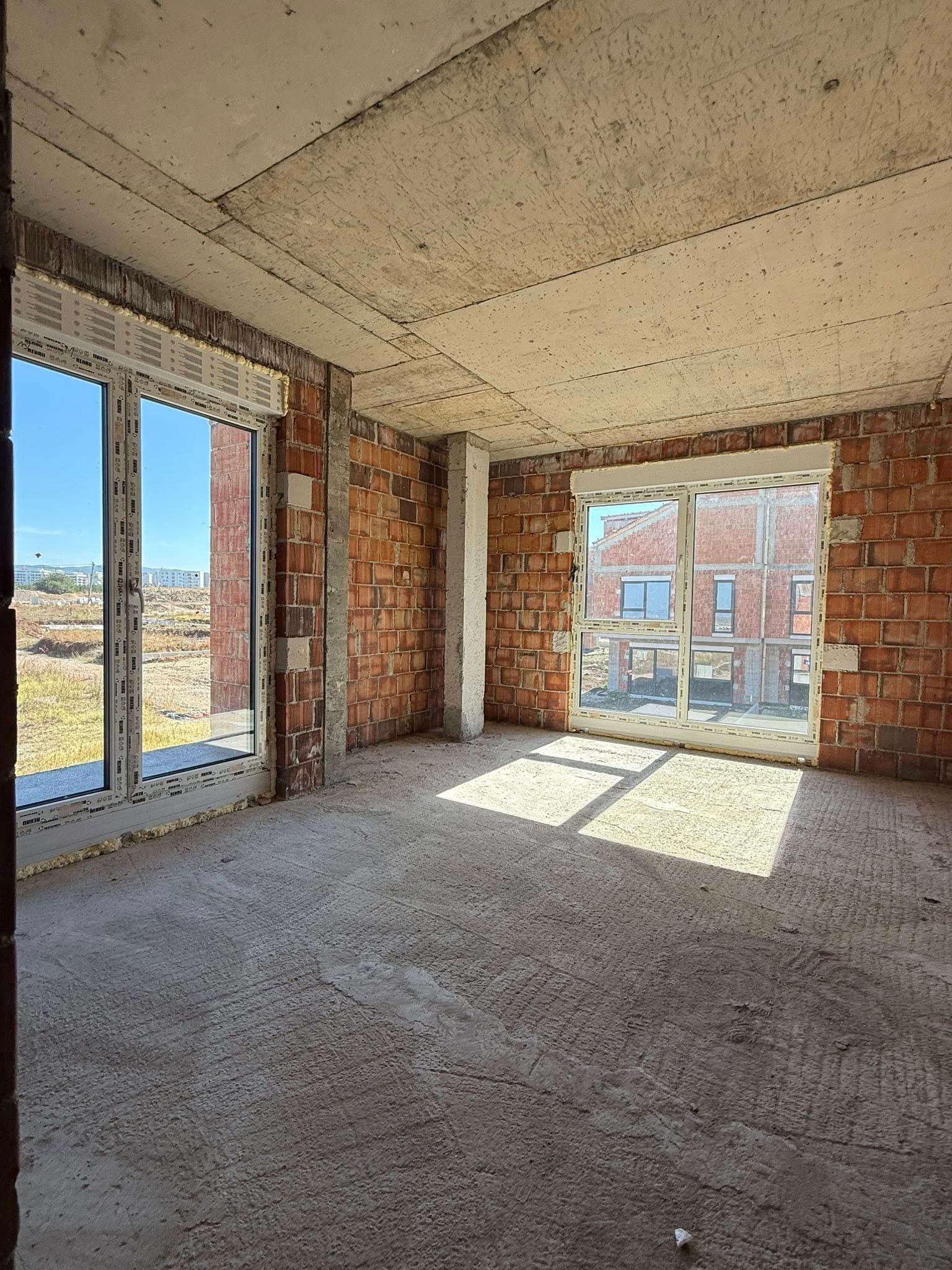 Shtëpi Moderne në Shitje në Qëndresa e Re 15
