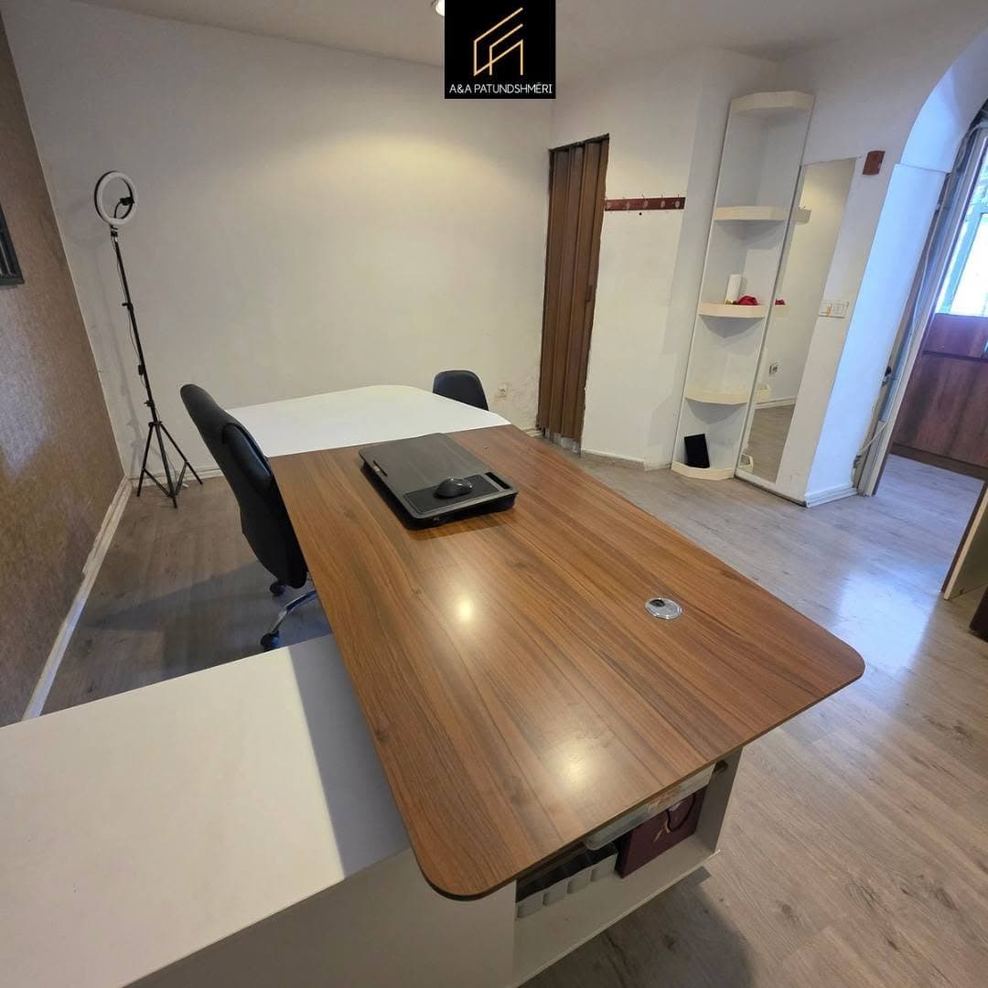 Versatile 65 m² Commercial Space for Rent in Prishtina 4
