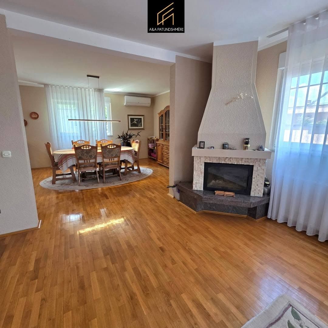 Generous 130 m² one-bedroom house for rent in Prishtina 4