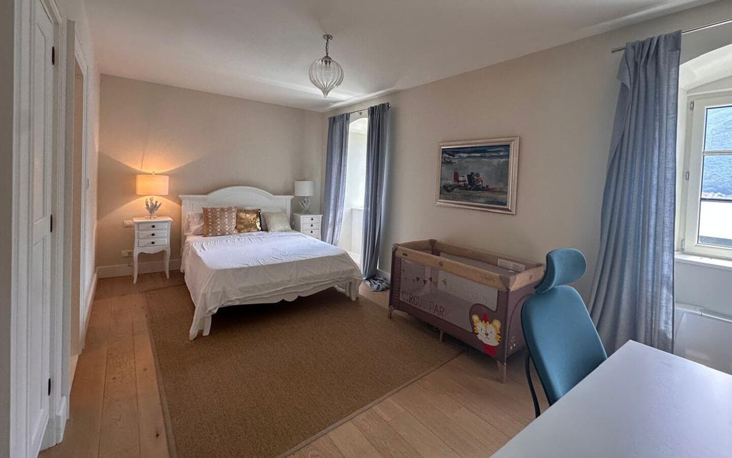 Renovated First-Line Stone Villa with Private Beach in Dobrota 12