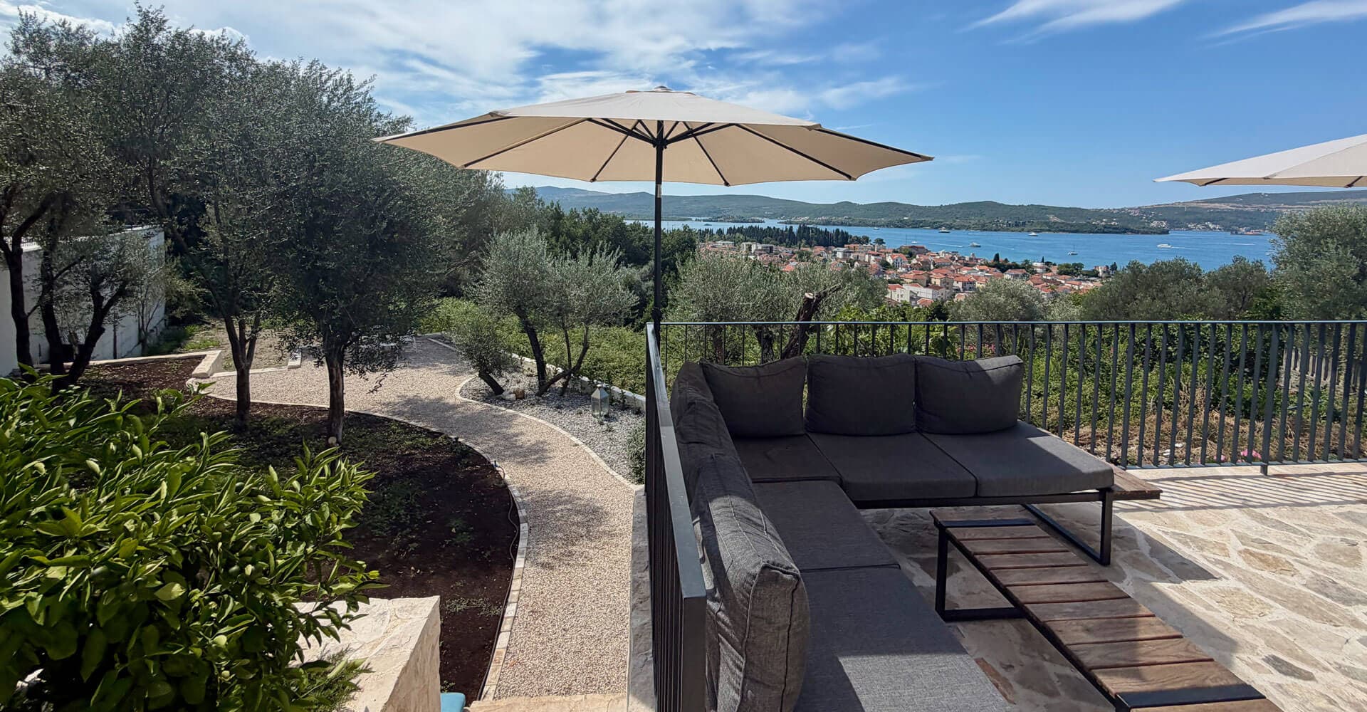 Villa Luma with Panoramic Bay Views in Tripovići, Tivat 1