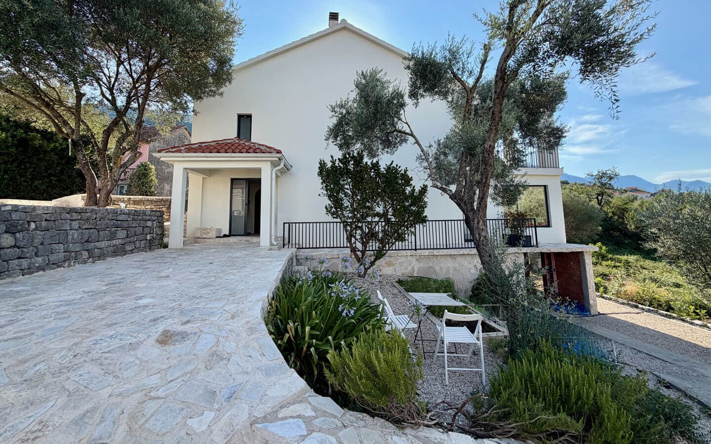 Villa Luma with Panoramic Bay Views in Tripovići, Tivat 2