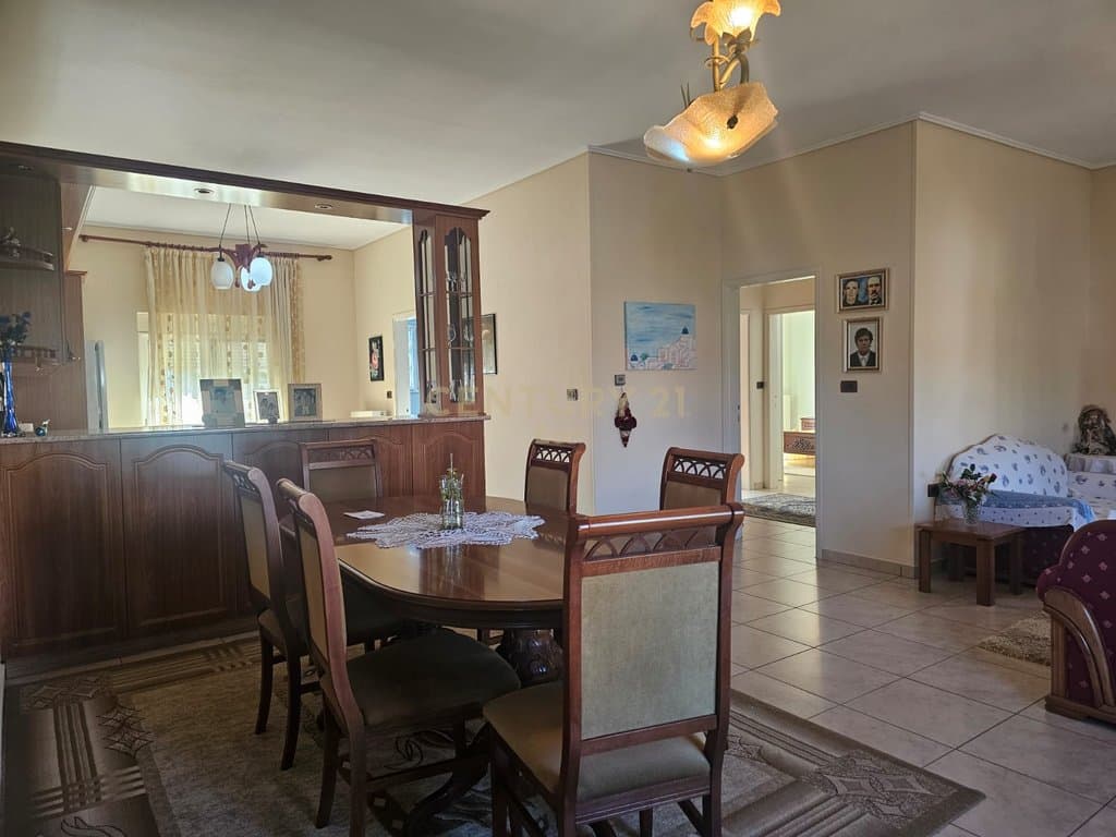 144 m² 2-Bedroom Apartment for Rent in Spitallë, Durrës 1