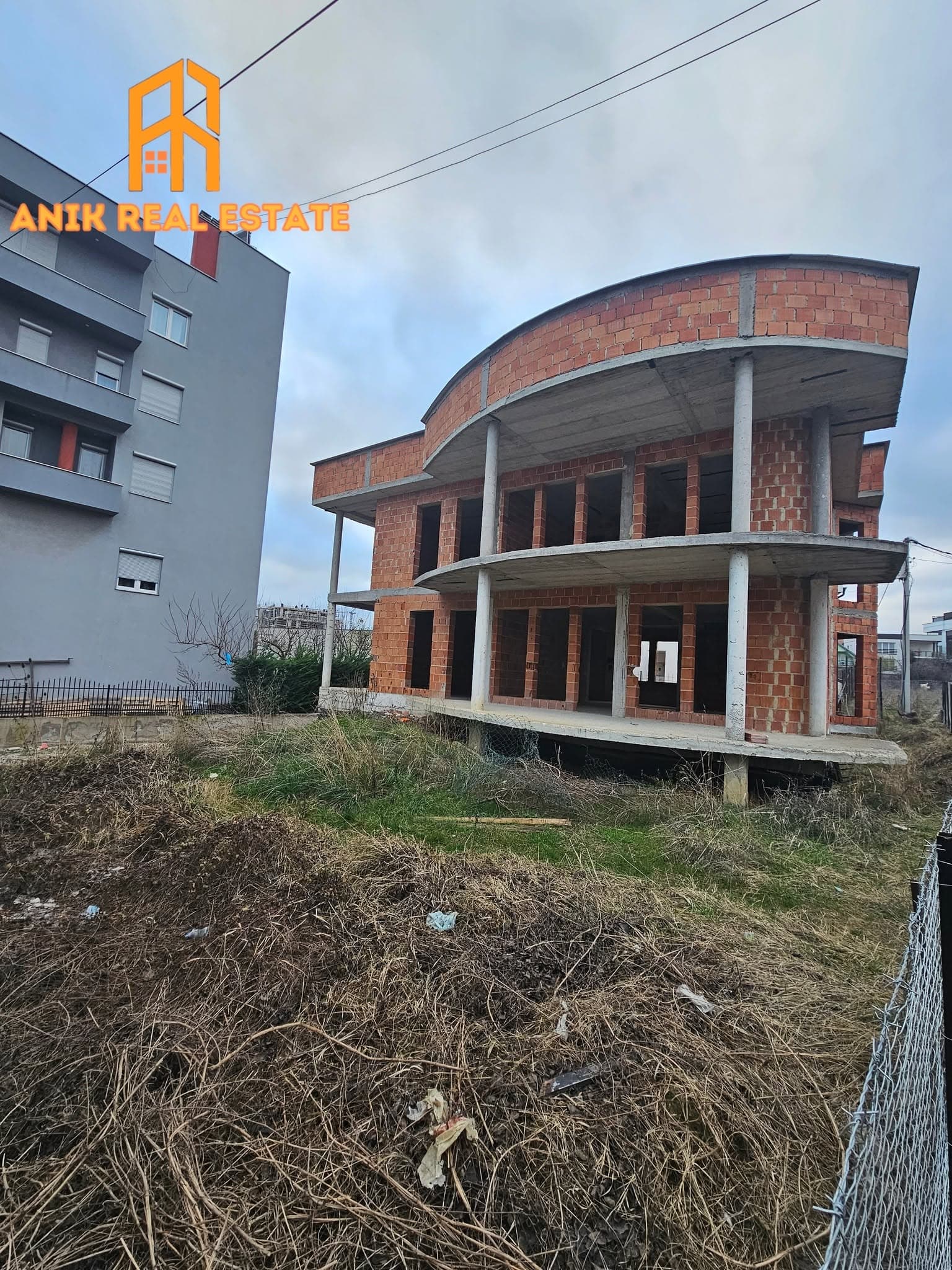 shtëpia me hapësirë prej 405 m² 3