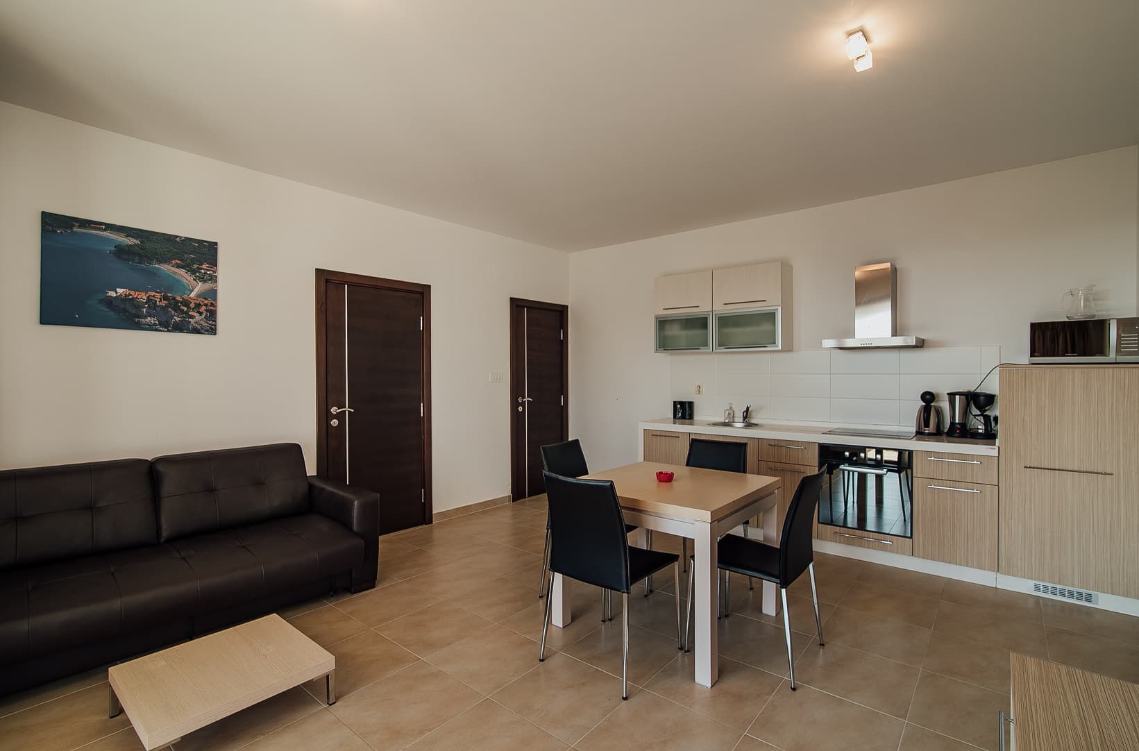 Furnished One-Bedroom Apartment with Spacious Terrace in Podi 7