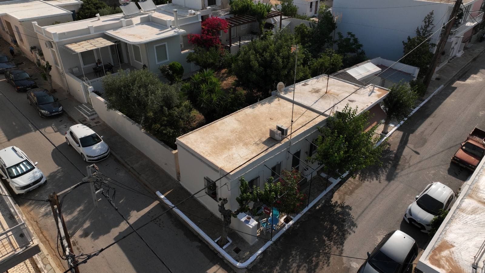 Shtëpi e pavarur 45 m² me kopsht dhe pamje nga deti në Karistos 3