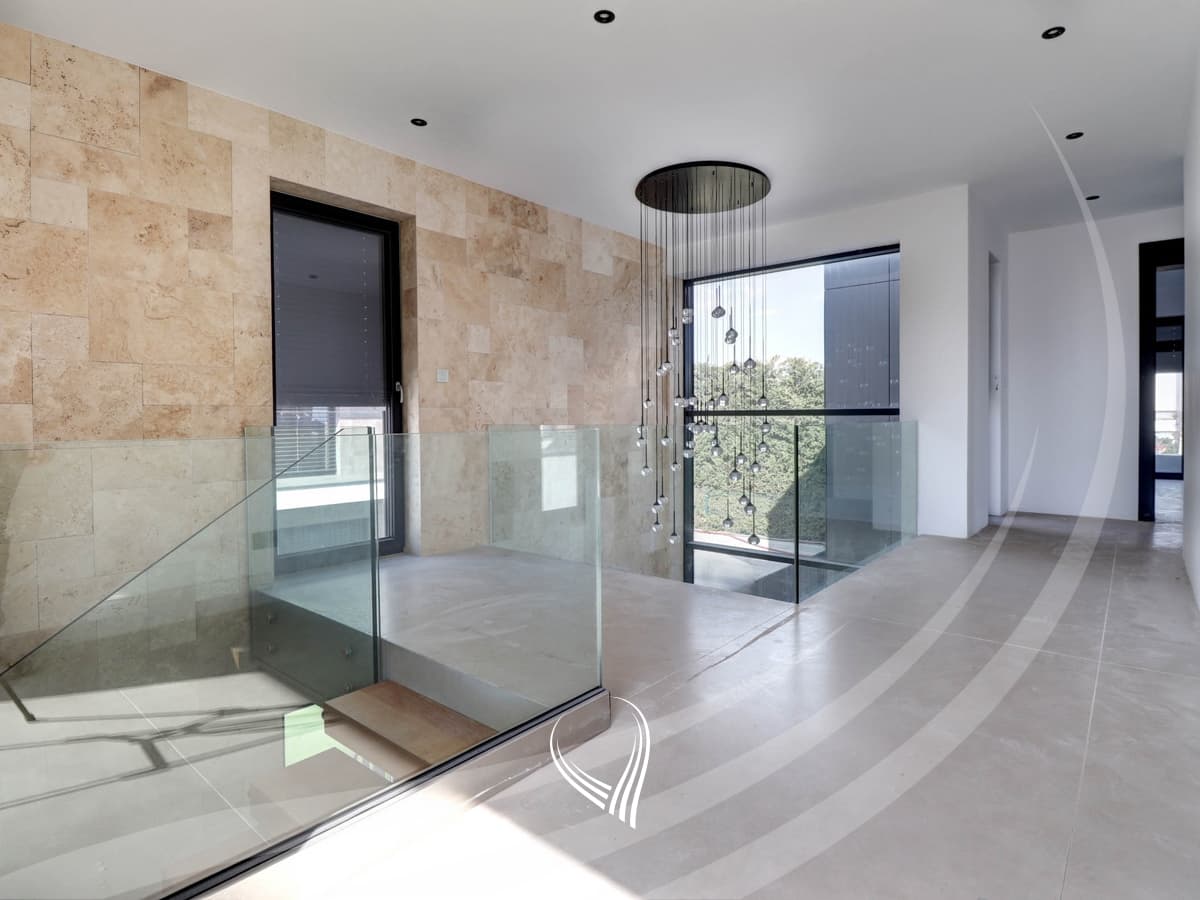 Shtëpi me 4 dhoma gjumi në shitje në Preoc – afër lagjes Marigona Residence 13