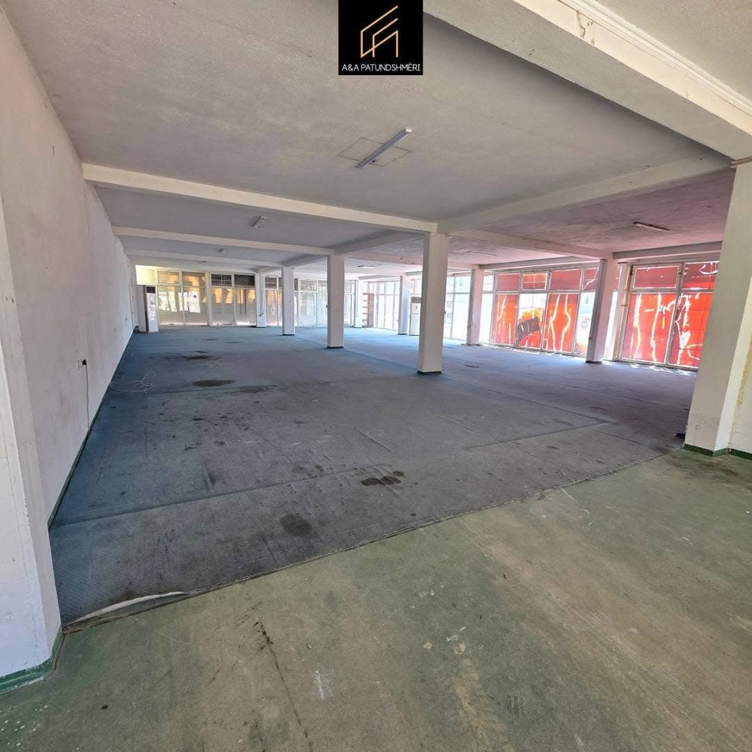 Lokal afarist 300 m² me qira në Arbëri  4