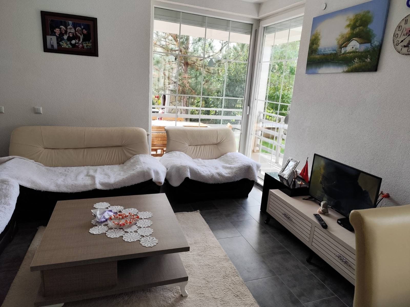 Three-bedroom family house for rent in Prishtina 6
