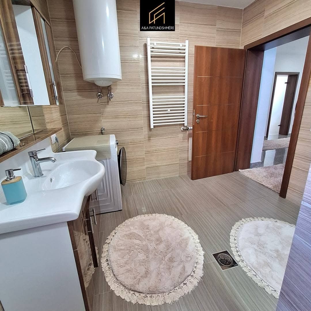 Spacious 430 m² house for sale in Prishtina-Veternik 15