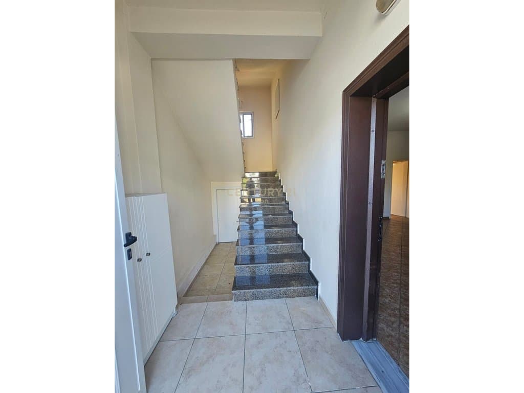 144 m² 2-Bedroom Apartment for Rent in Spitallë, Durrës 12