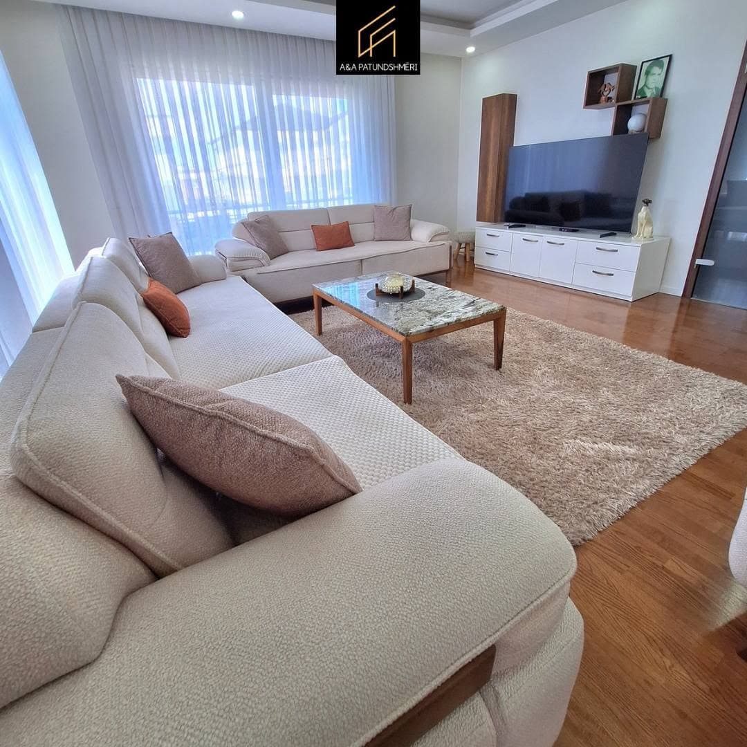 Spacious 430 m² house for sale in Prishtina-Veternik 4