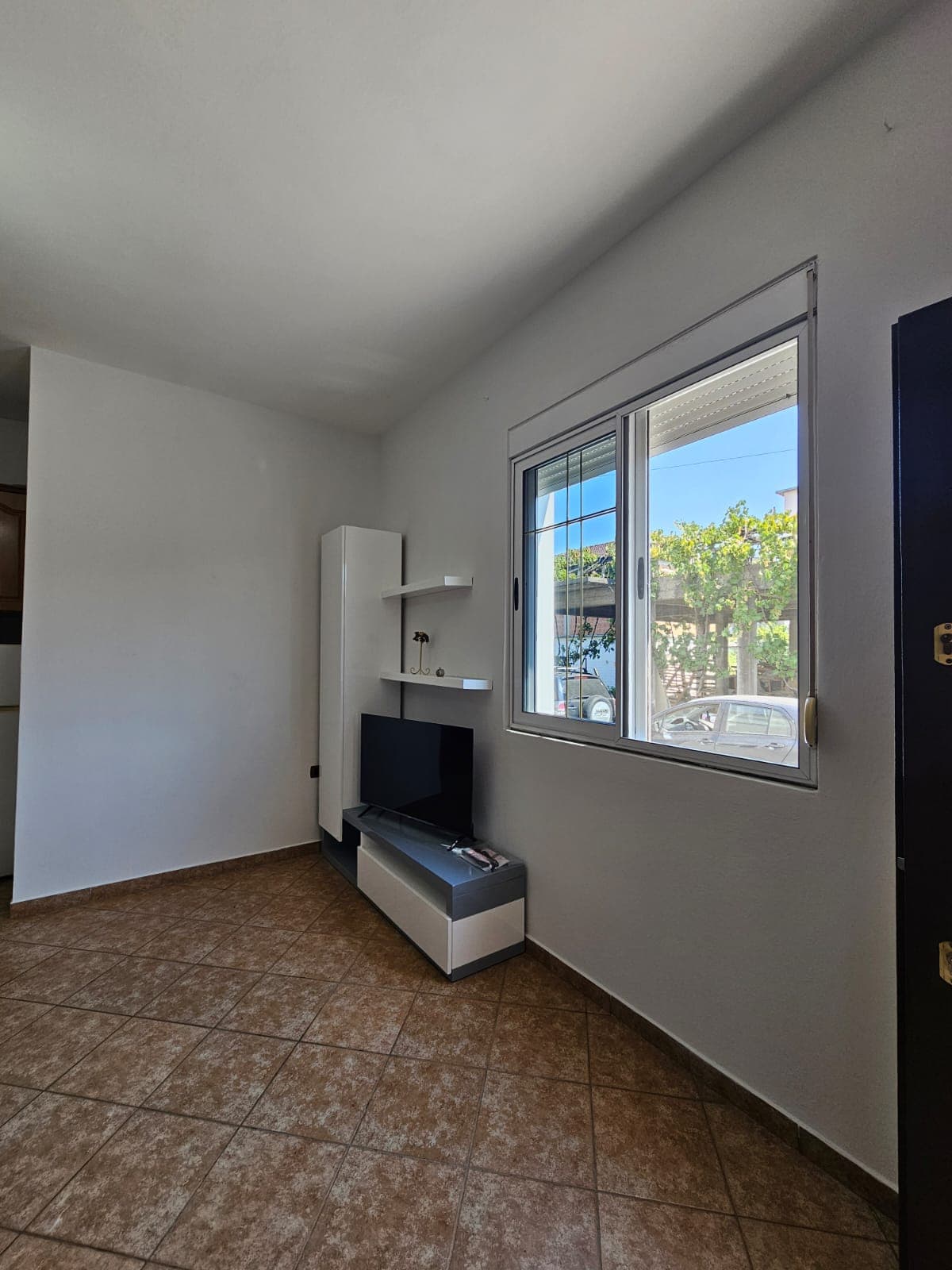 One-Bedroom Apartment for Rent in Spitallë, Durrës 3