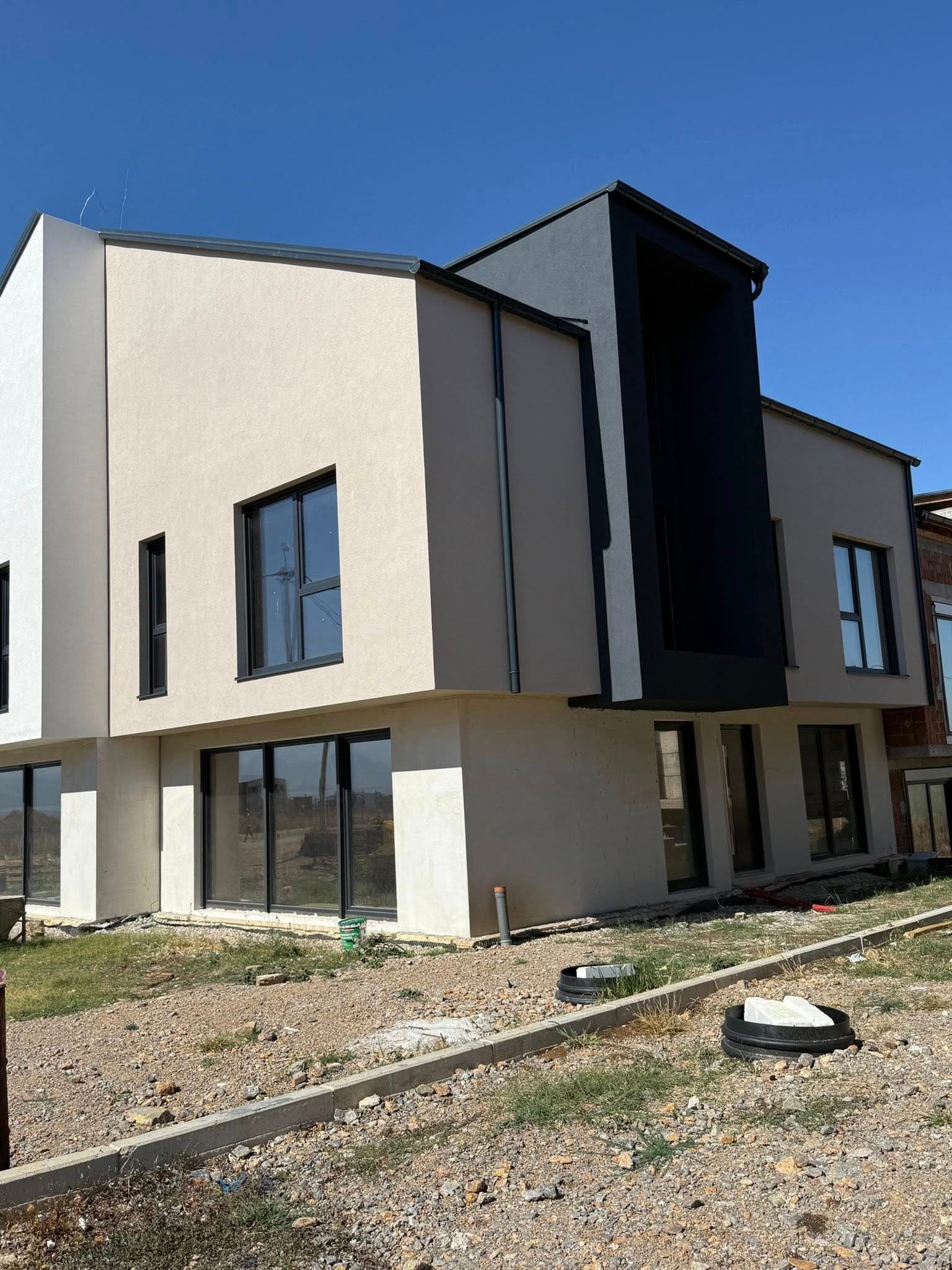 Shtëpi Moderne në Shitje në Qëndresa e Re 8