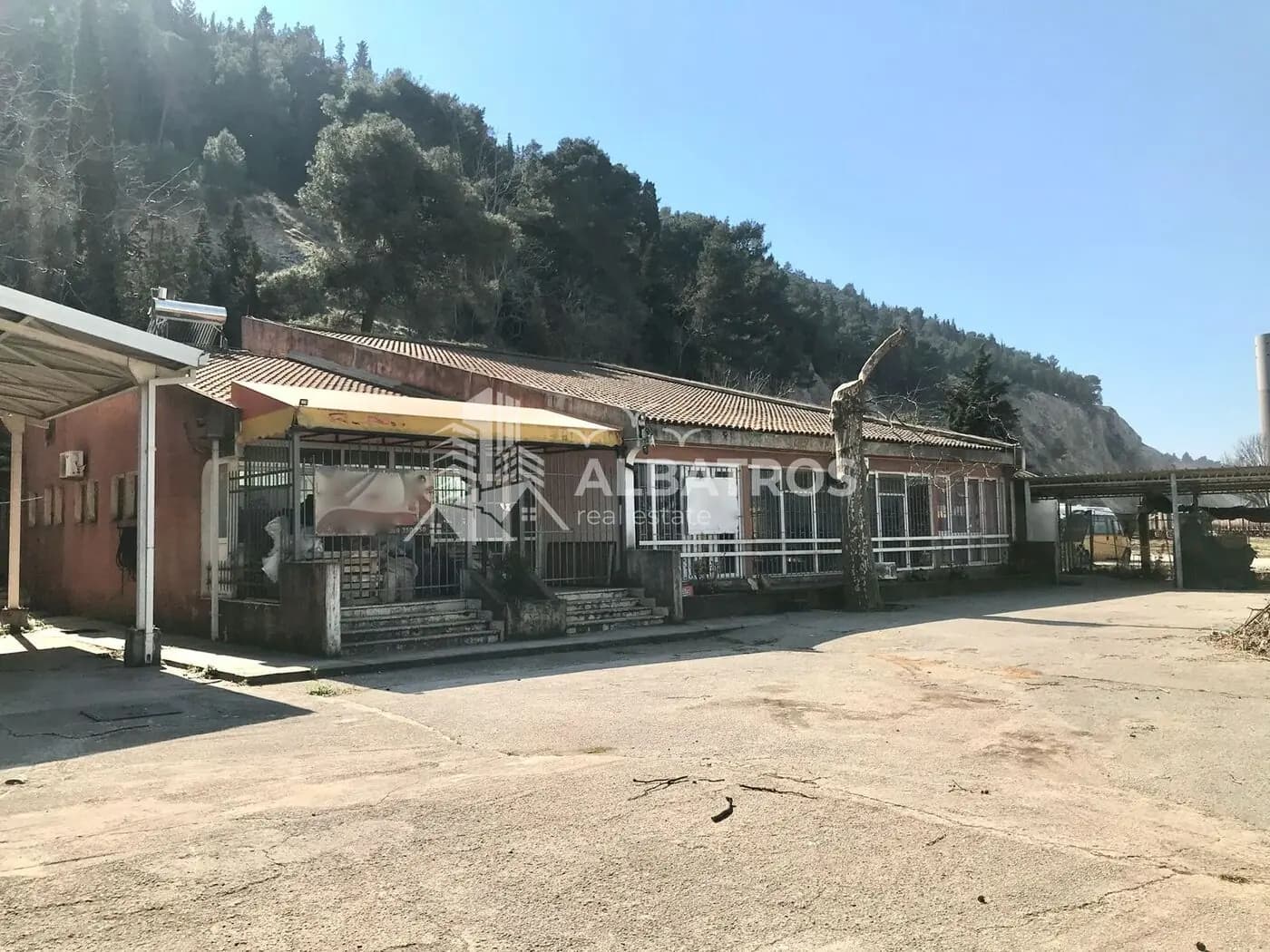 650 m² Commercial Complex for Rent Near the Port of Bar 2