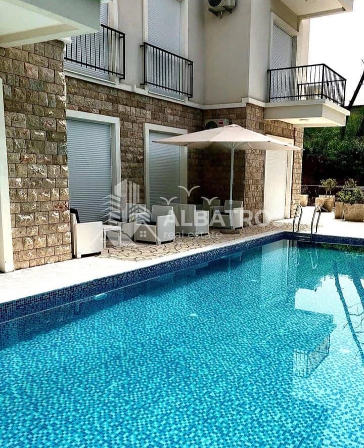 Seafront Hotel with Pool for Sale in Šušanj, Bar 3