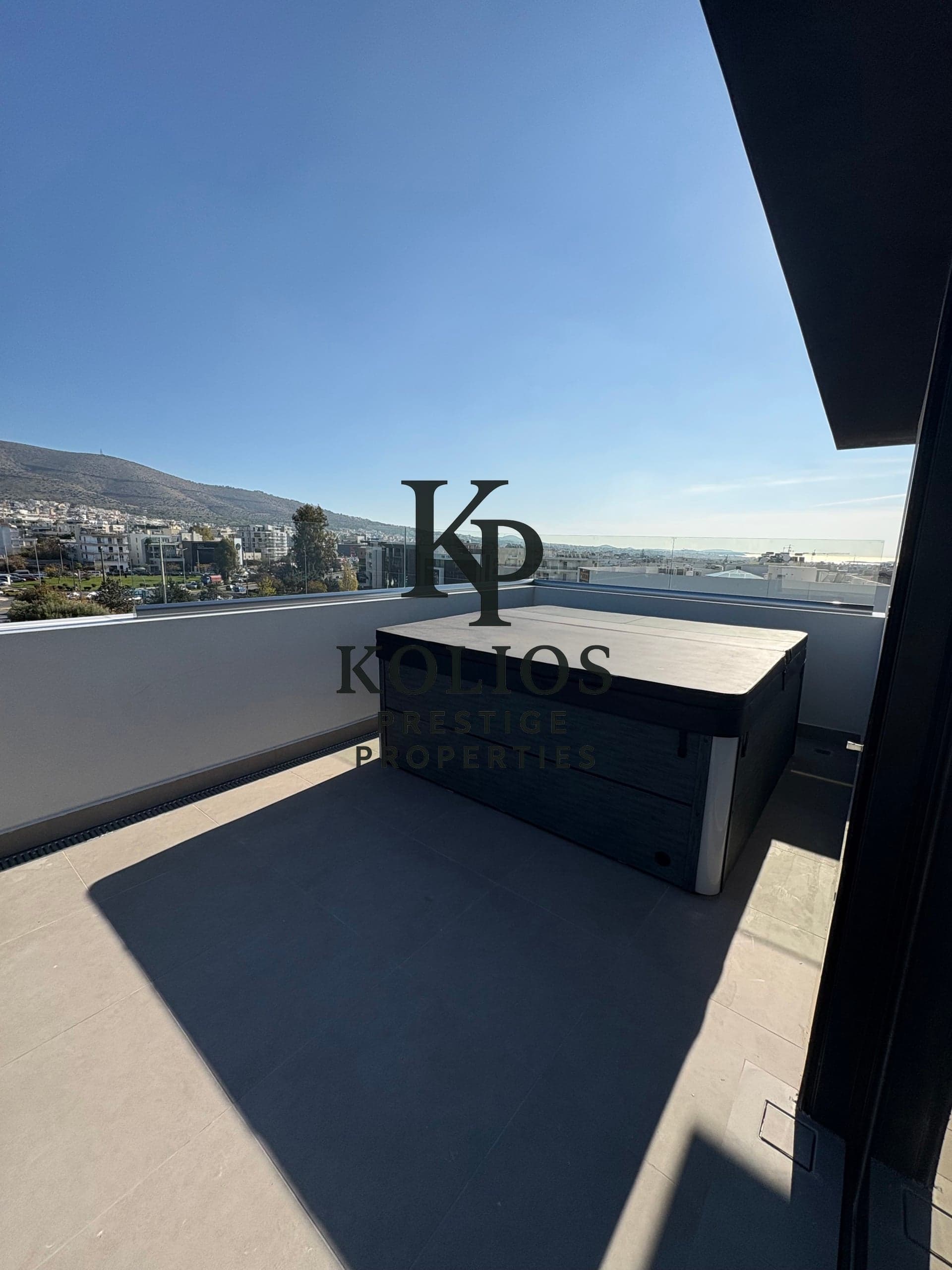 Luxury Penthouse Maisonette in Glyfada Golf 2