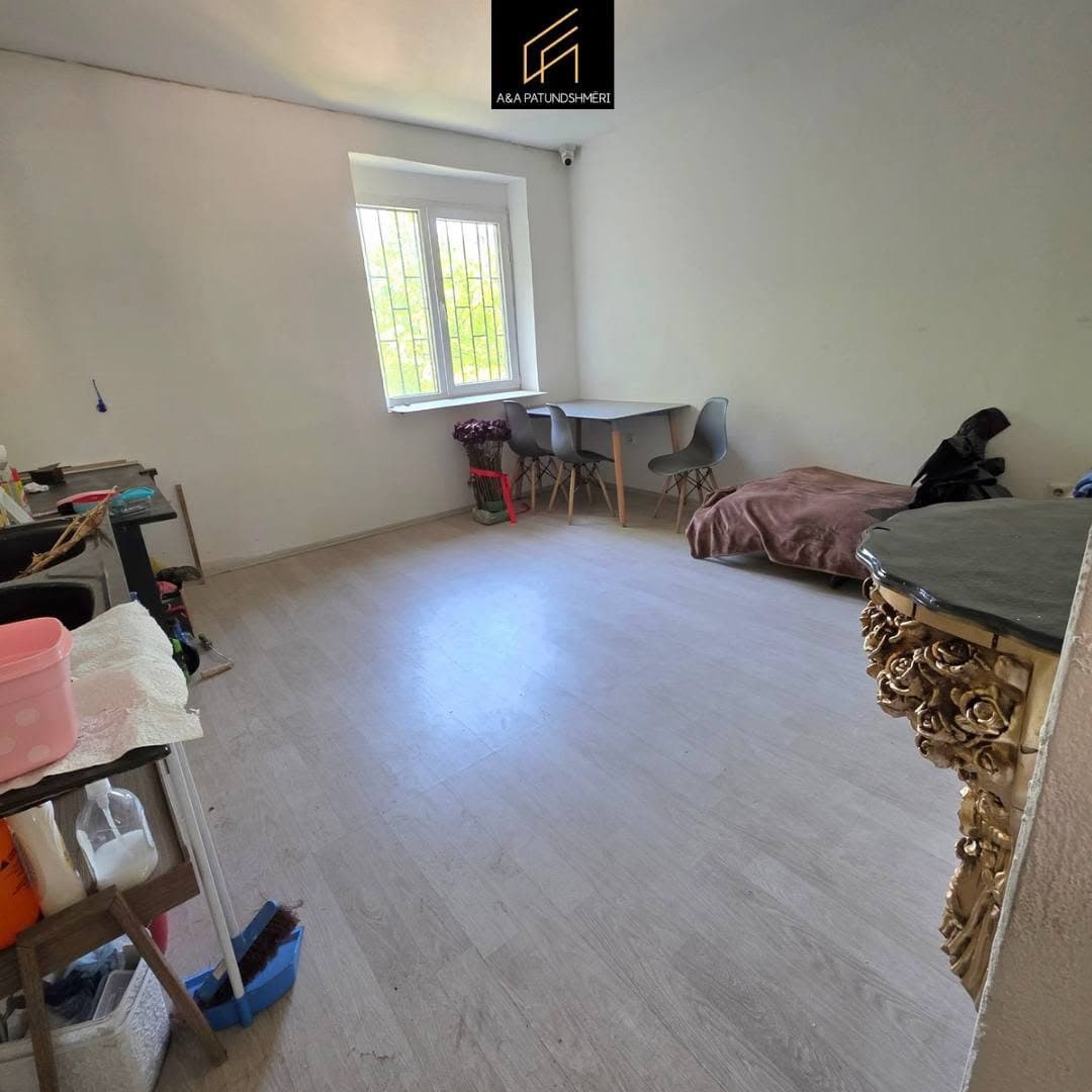 Versatile 65 m² Commercial Space for Rent in Prishtina 6