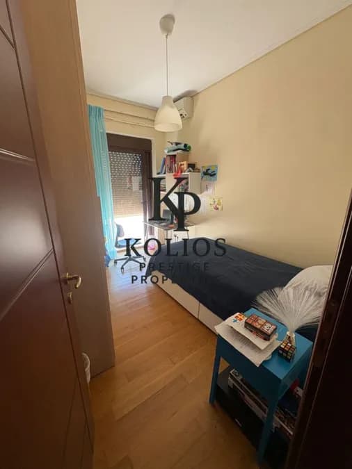 Detached house 400 m² in Saronida with sea views 10