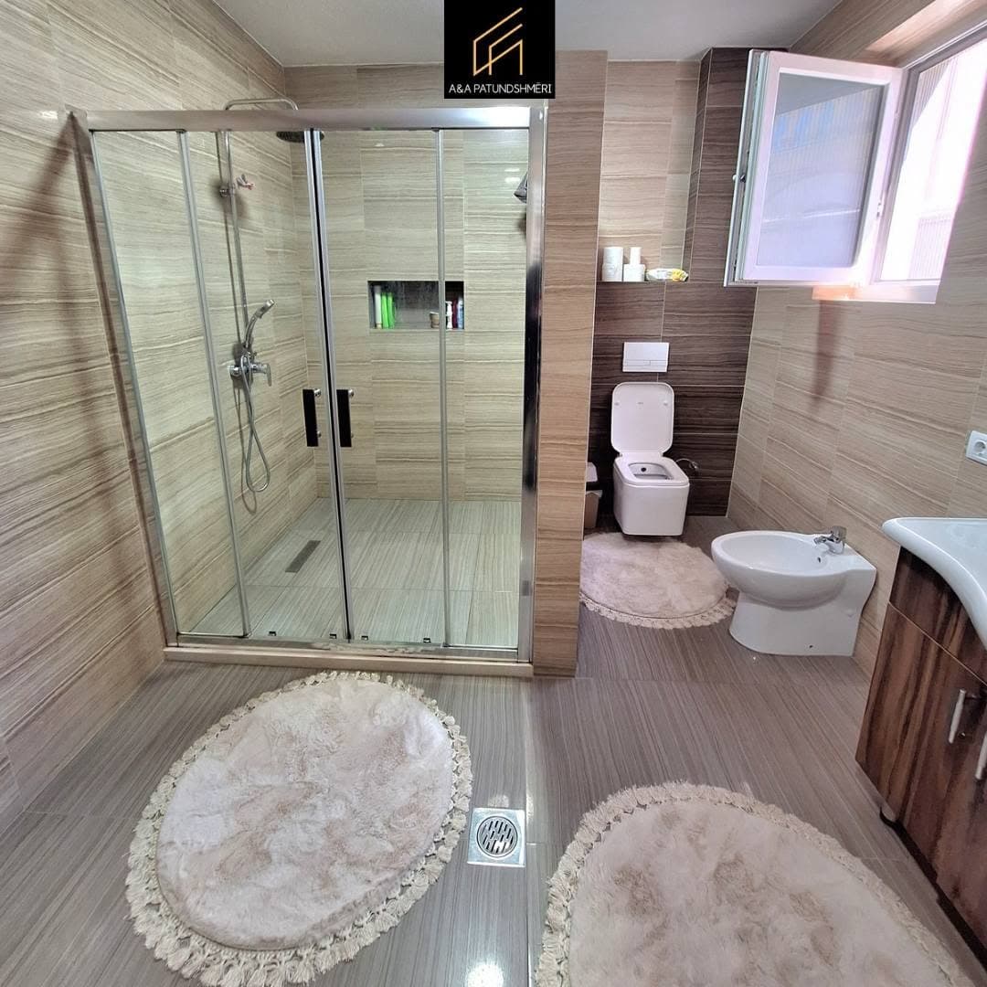 Spacious 430 m² house for sale in Prishtina-Veternik 14