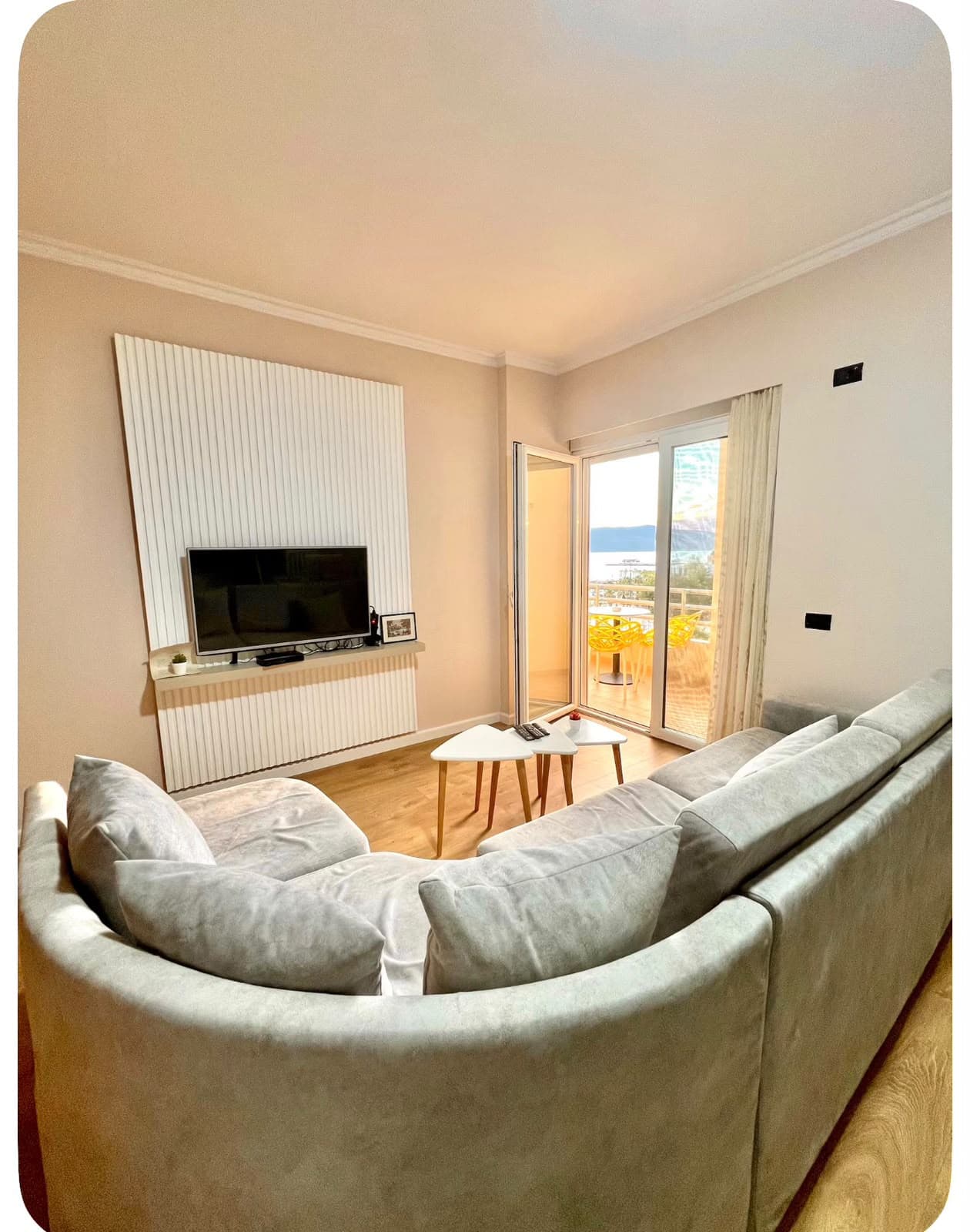 Jepet Me Qera Apartament 1+1 Me Pamje Nga Deti Ne Lungomare Vlore 3