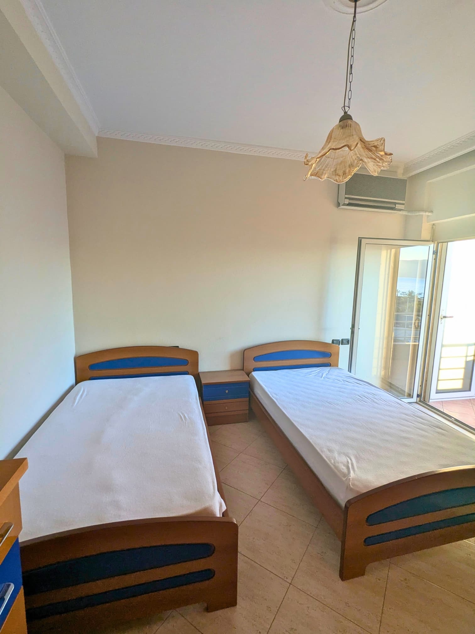 Jepet Me Qera Apartament 2+1+3 Ballkone Ne Lungomare Vlore 8