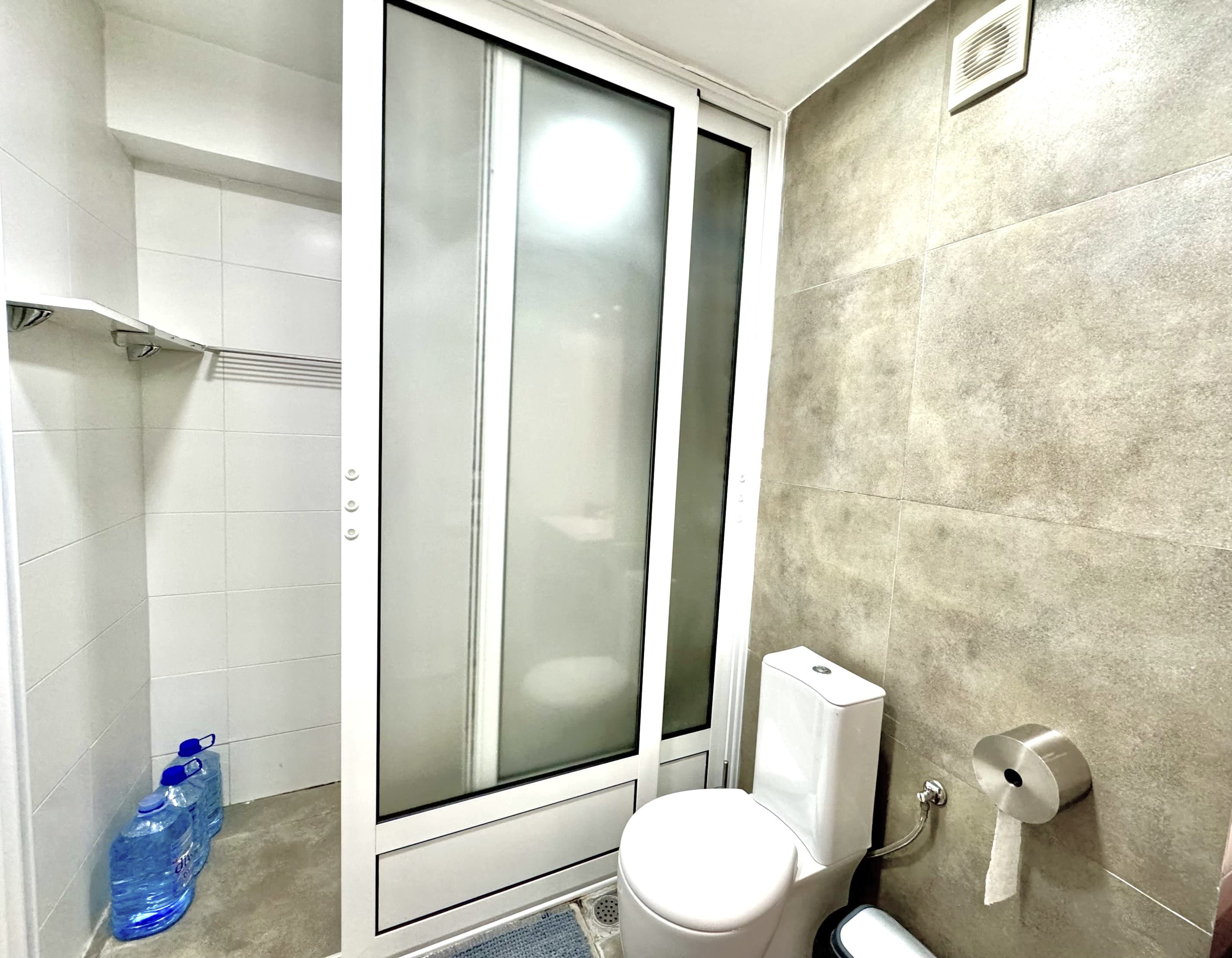 Dvosoban dupleks stan sa pogledom na more u Budvi 98 м2 19