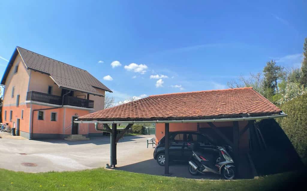Two-Unit Detached House with Large Plot in Medvode