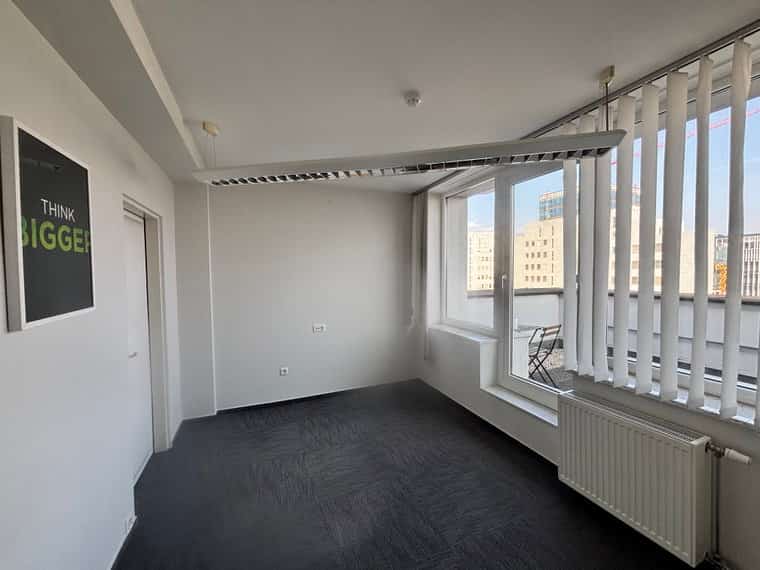 Air-Conditioned Office Space with Terrace in Bežigrad