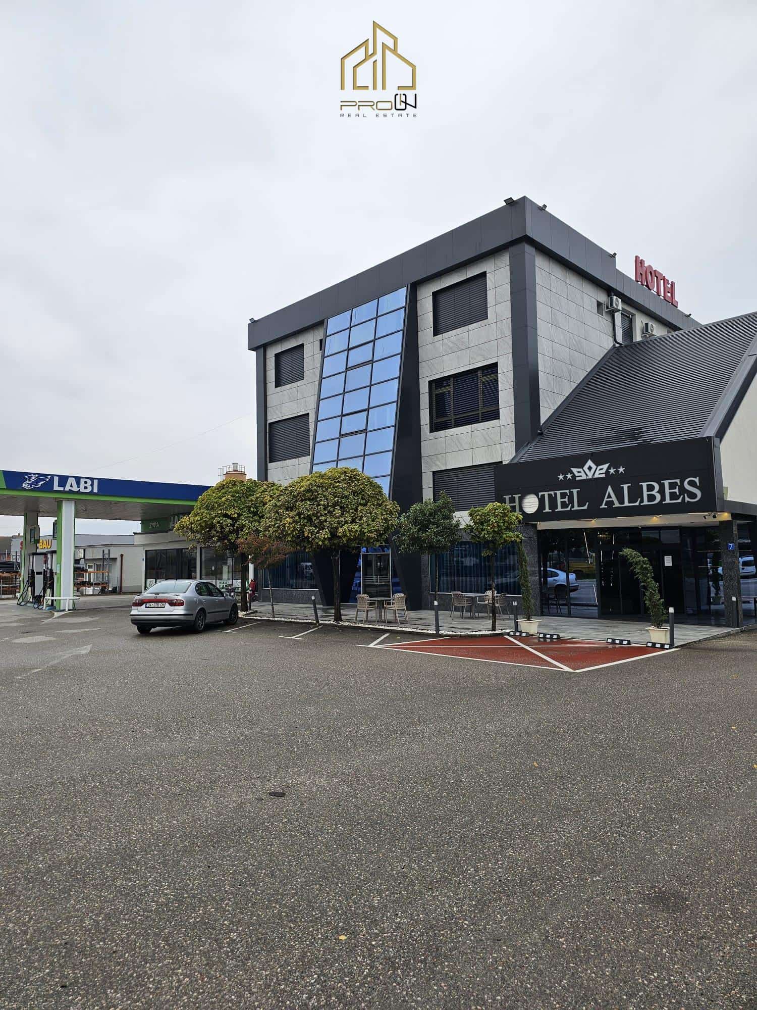 Multifunctional Hotel And Event Complex For Sale In Korishë