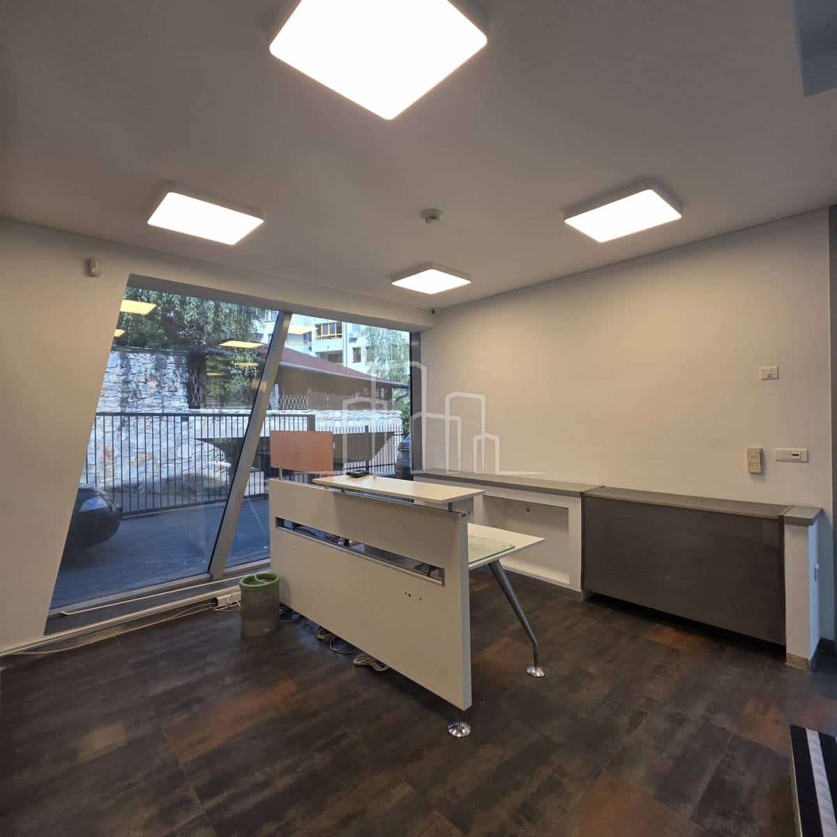 Commercial space for rent in Novo Sarajevo, 438 m²