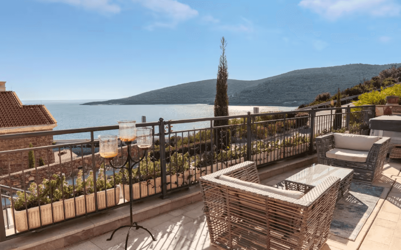 Furnished Duplex Villa with Sea Views in Luštica Bay